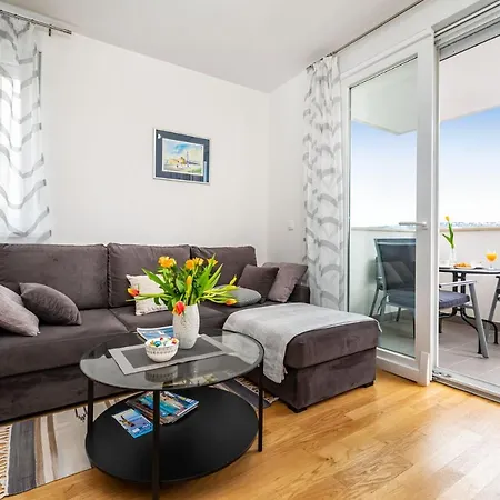 Апартаменти Ap Stella, Center Of Zadar, 2br, Parking *