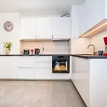 Ap Stella, Center Of Zadar, 2br, Parking