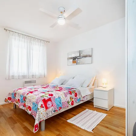 Ap Stella, Center Of Zadar, 2br, Parking Apartman